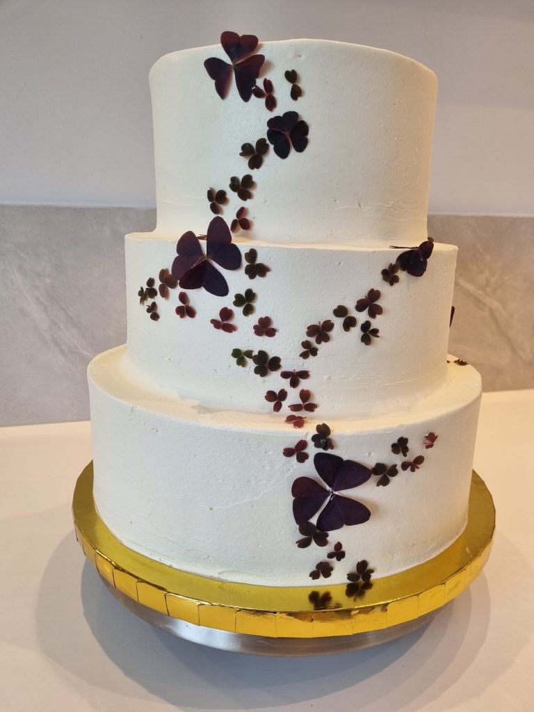 Bröllopstårta med ett träd av blommor, Lisens Pastry i Lund